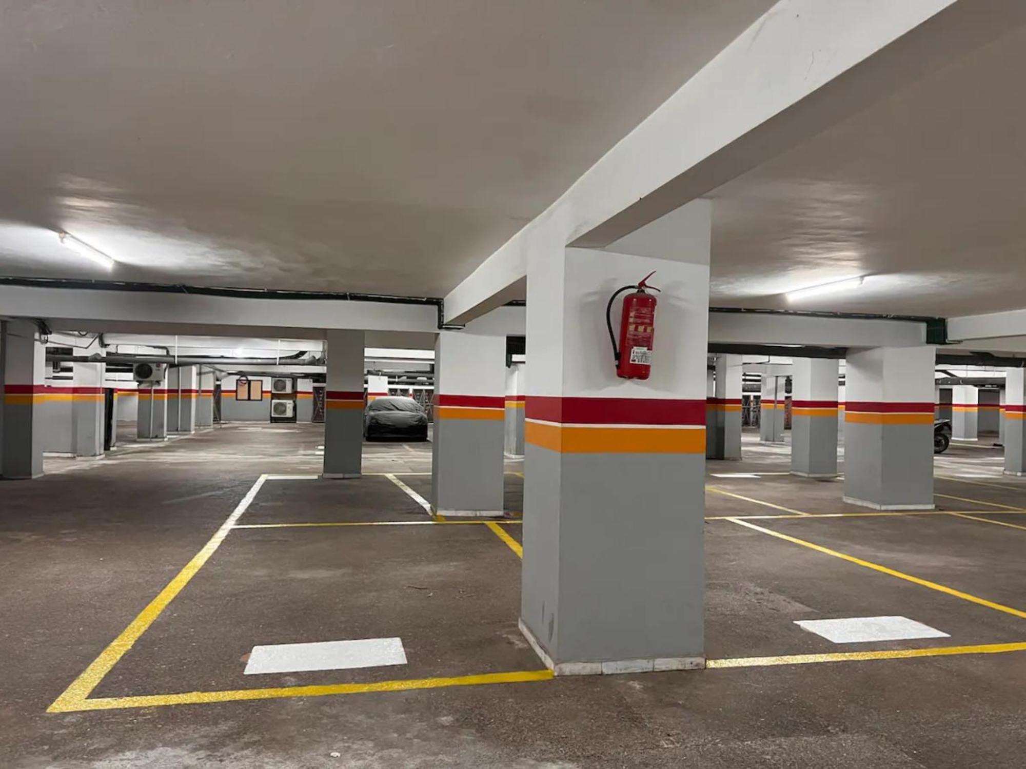 C-Appartement De Luxe Plein Centre De Gueliz Avec Piscine Parking Wifi Netflix Marrakesh Exteriör bild