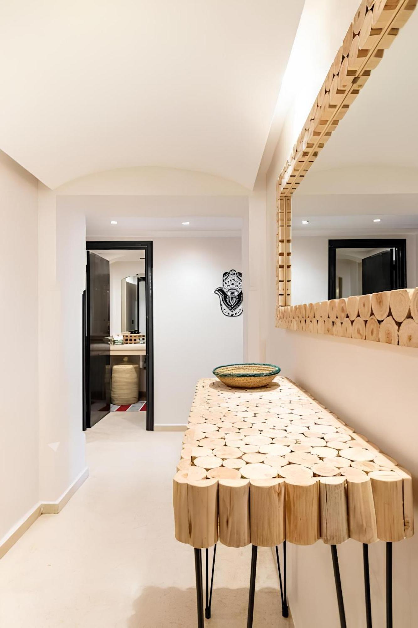 C-Appartement De Luxe Plein Centre De Gueliz Avec Piscine Parking Wifi Netflix Marrakesh Exteriör bild
