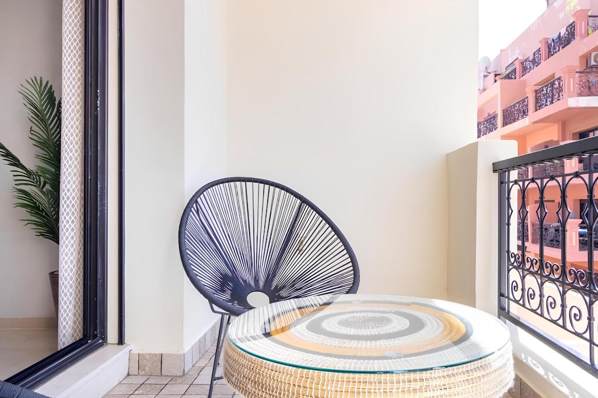 C-Appartement De Luxe Plein Centre De Gueliz Avec Piscine Parking Wifi Netflix Marrakesh Exteriör bild