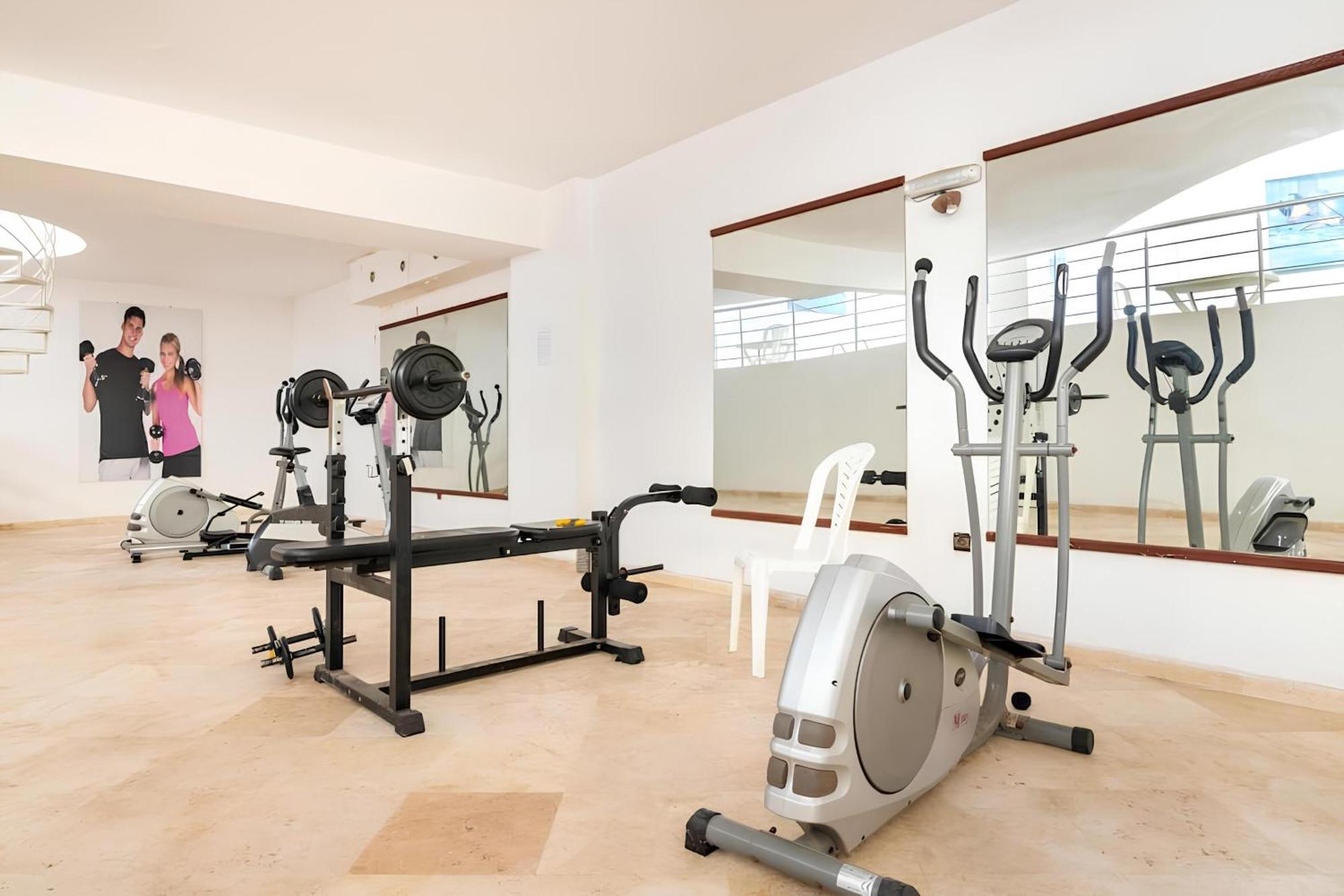 C-Appartement De Luxe Plein Centre De Gueliz Avec Piscine Parking Wifi Netflix Marrakesh Exteriör bild